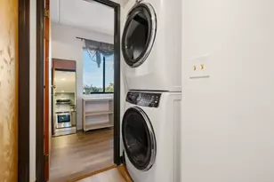 390 Broadway, Somerville, MA 02145 - Photo 15