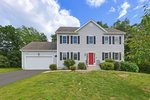 15 Willow Brook Ln, Blackstone, MA 01504 - Photo 1