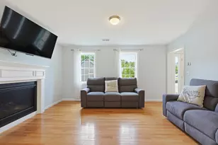 15 Willow Brook Ln, Blackstone, MA 01504 - Photo 3