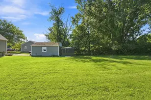 42 7 Mile River Dr, Attleboro, MA 02703 - Photo 29