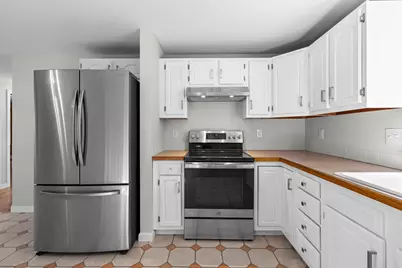 27 Westdale Ave, Seekonk, MA 02771 - Photo 7