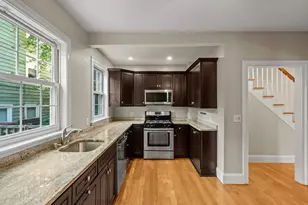 519 E 5th St, Boston, MA 02127 - Photo 1