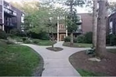 599 Old West Central #C2, Franklin, MA 02038 - Photo 3