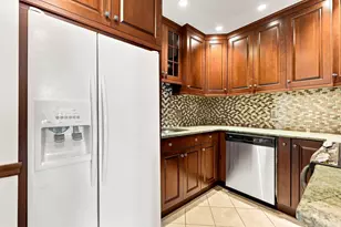 398 Beacon St, Boston, MA 02116 - Photo 19