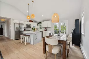 8 Skyview Ln, Woburn, MA 01801 - Photo 1