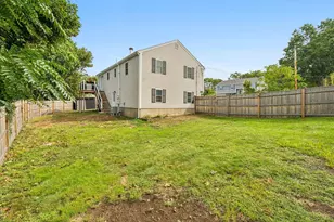 8 Skyview Ln, Woburn, MA 01801 - Photo 21