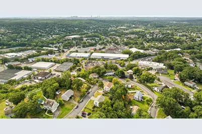 8 Skyview Ln, Woburn, MA 01801 - Photo 23