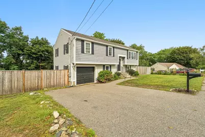 8 Skyview Ln, Woburn, MA 01801 - Photo 1