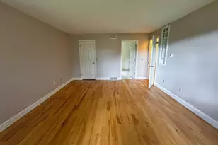 105-107 N Valley Rd, Pelham, MA 01002 - Photo 19