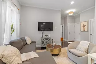 301 Saratoga St, Boston, MA 02128 - Photo 7