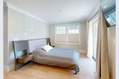 613 E 6th Street #1, Boston, MA 02127 - Photo 11