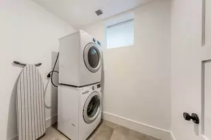 613 E 6th St, Boston, MA 02127 - Photo 25