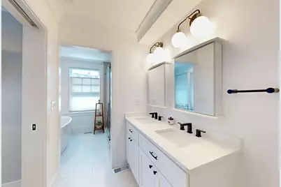 613 E 6th Street #1, Boston, MA 02127 - Photo 13