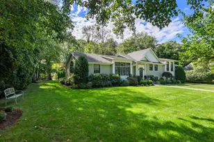 54 Edmunds Rd, Wellesley, MA 02481 - Photo 3