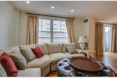 150 Staniford #910, Boston, MA 02114 - Photo 9