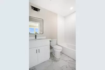661 Washington Aveue #2, Revere, MA 02151 - Photo 25