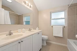 68 Brooks Ave, Newton, MA 02460 - Photo 27