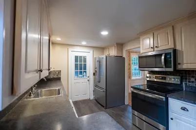 11 Homestead Road, Lynnfield, MA 01940 - Photo 9