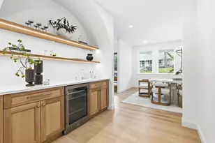 8 Priscilla Ln, Winchester, MA 01890 - Photo 11