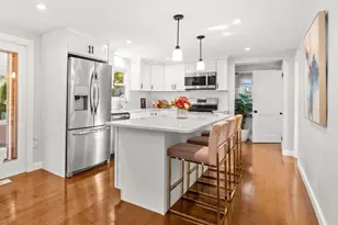 37 Andrews St, Medford, MA 02155 - Photo 1