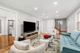 37 Andrews St, Medford, MA 02155 - Photo 3