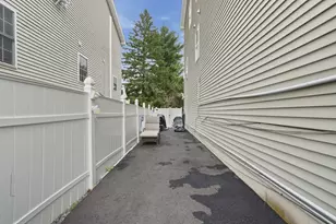 51 Randall St, Worcester, MA 01606 - Photo 33