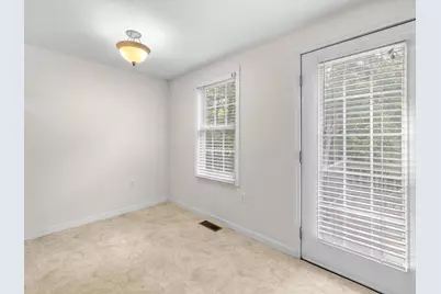 53 Lancaster Rd #10, Clinton, MA 01510 - Photo 9