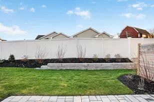 17 Jewett Pl, Newton, MA 02458 - Photo 31