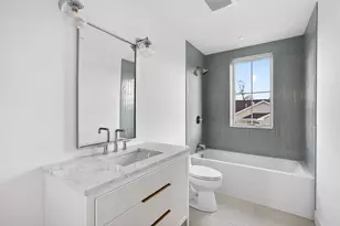17 Jewett Pl, Newton, MA 02458 - Photo 23