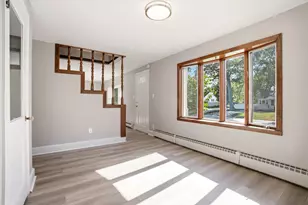 6 Pleasant St, Chelmsford, MA 01824 - Photo 7
