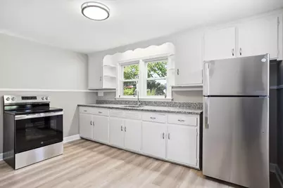 6 Pleasant St, Chelmsford, MA 01824 - Photo 9