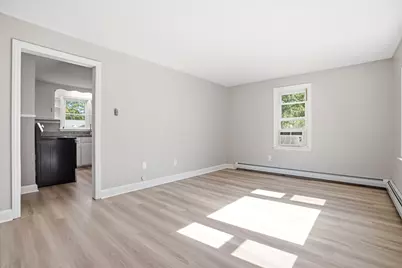 6 Pleasant St, Chelmsford, MA 01824 - Photo 17