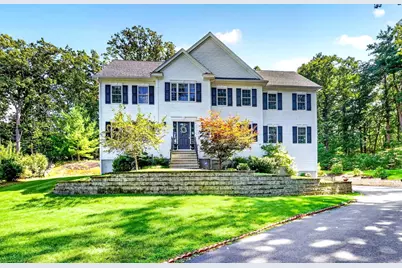 4 Murray Hill Circle, Wilmington, MA 01887 - Photo 1