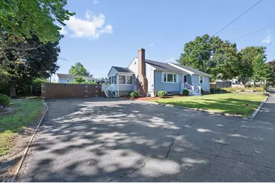 9 Fosters Ln, Wakefield, MA 01880 - Photo 13