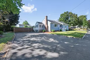 9 Fosters Ln, Wakefield, MA 01880 - Photo 13