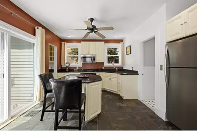 36 Walton St, Boston, MA 02124 - Photo 9