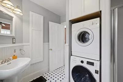 36 Walton St, Boston, MA 02124 - Photo 13