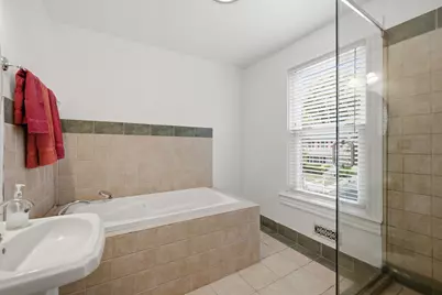 36 Walton St, Boston, MA 02124 - Photo 15