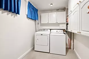2002 Pheasant Creek Ln, Peabody, MA 01960 - Photo 27