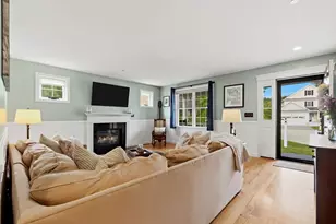 9 Comanche Cir, Haverhill, MA 01835 - Photo 5