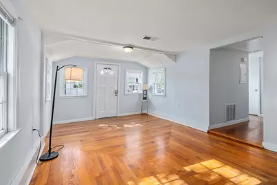 33 Plant Rd, Waltham, MA 02451 - Photo 17