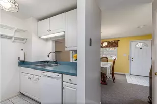 535 Haverhill St, Rowley, MA 01969 - Photo 7