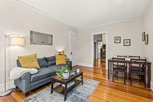 10 Chestnut St, Melrose, MA 02176 - Photo 3