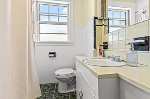 10 Chestnut St, Melrose, MA 02176 - Photo 7