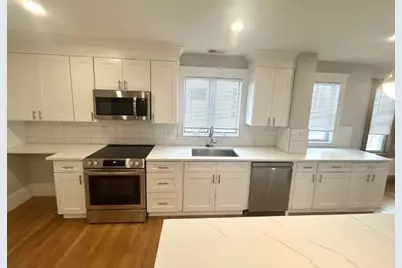 73 Governor Winthrop Rd. #2, Somerville, MA 02145 - Photo 5