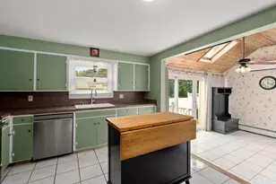 25 Wilson St, Beverly, MA 01915 - Photo 13