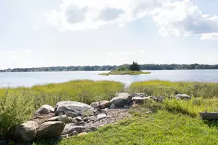 12 Riverside Dr, Berkley, MA 02779 - Photo 17