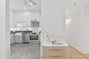 160 Commonwealth Ave, Boston, MA 02116 - Photo 11