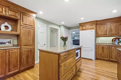 18 Swanson Road, Framingham, MA 01701 - Photo 5