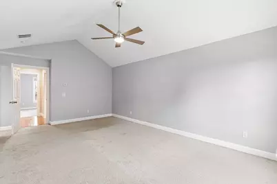 102 Hunting Hill Dr #102, Cumberland, RI 02864 - Photo 19